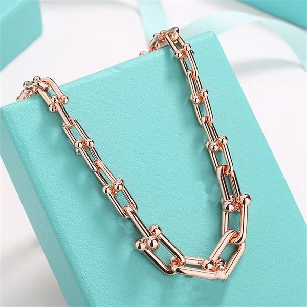 Designer Luxury Necklace Shiny Diamond Pendant Fashion Metal Pendants Necklaces Luxurys Jewelry Popular Ladies Men Love Pendant Very Good
Designer Luxury Necklace Shiny Diamond Pendant Fashion Metal Pendants Necklaces Luxurys Jewelry Popular Ladies Men Love Pendant Very Good