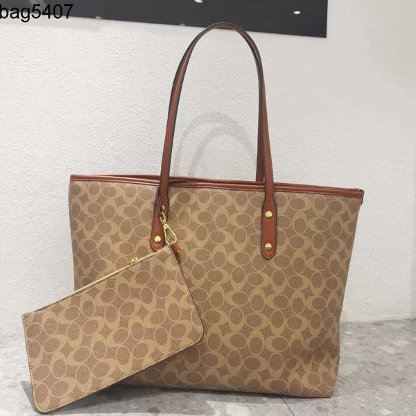 women's bags are 50% off at the shop bag french high fashion women's tote autumn and winter new high-capacity
women's bags are 50% off at the shop bag french high fashion women's tote autumn and winter new high-capacity