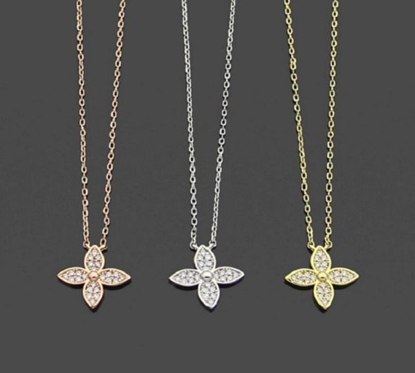 womens designer necklaces iced out pendant v letter fashion fourleaf clover necklace jewelry4331399, Silver
womens designer necklaces iced out pendant v letter fashion fourleaf clover necklace jewelry4331399, Silver