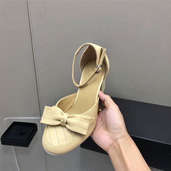 dress shoes fashion channel women leather high heel letter logo party wedding tourism holiday casual flat shoes 03-09, Black
dress shoes fashion channel women leather high heel letter logo party wedding tourism holiday casual flat shoes 03-09, Black