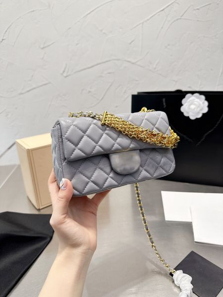 channel 2022 upgrade cf leather shoulder bag fashion designer crossbody bags metal latch women's handbag gold chain messenger bag flap
channel 2022 upgrade cf leather shoulder bag fashion designer crossbody bags metal latch women's handbag gold chain messenger bag flap