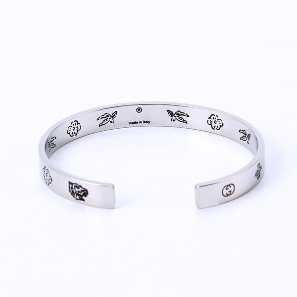 european and american stainless steel letter c bracelet popular lettering open bangle customized by women smooth bracelet, Golden;silver
european and american stainless steel letter c bracelet popular lettering open bangle customized by women smooth bracelet, Golden;silver