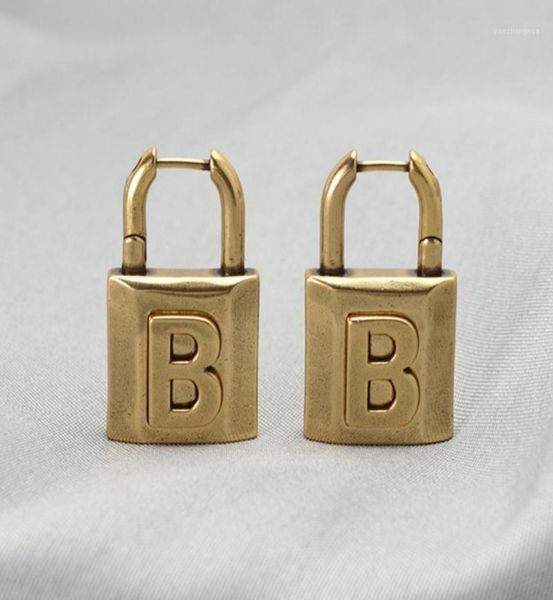 stud retro letter b lock earrings highquality brass material to create personality exaggerated highend metal7458668, Golden;silver
stud retro letter b lock earrings highquality brass material to create personality exaggerated highend metal7458668, Golden;silver