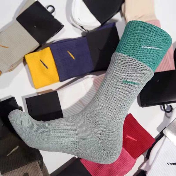 17 color fashion brand men's cotton socks new style black leisure men women socks soft breathable summer winter for male sockes
17 color fashion brand men's cotton socks new style black leisure men women socks soft breathable summer winter for male sockes