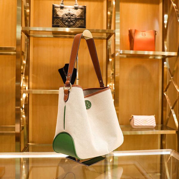designer luxury women the tote bag fashion versatile handbags shoulder crossbody bags purse tories totes large capacity saddle wallets 7a g
designer luxury women the tote bag fashion versatile handbags shoulder crossbody bags purse tories totes large capacity saddle wallets 7a g