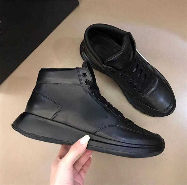 brand casual shoes designer design european sneakers running sport high leather classic thick bottom breathable casual men's size 38-45, Black
brand casual shoes designer design european sneakers running sport high leather classic thick bottom breathable casual men's size 38-45, Black