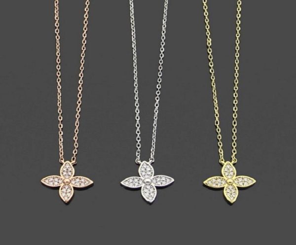 womens designer necklaces iced out pendant v letter fashion fourleaf clover necklace jewelry4009283, Silver
womens designer necklaces iced out pendant v letter fashion fourleaf clover necklace jewelry4009283, Silver