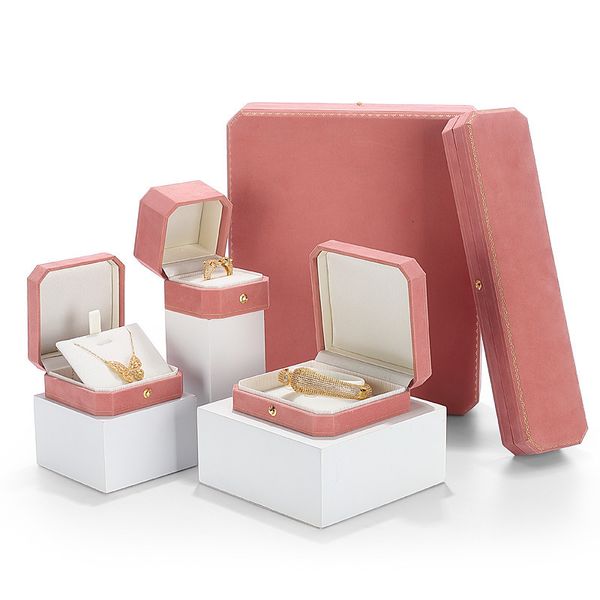 jewelry boxes high end flannel european style gift box luxury ring earring pendant necklace bangle bracelet jewellery packaging case 221208, Black;white
jewelry boxes high end flannel european style gift box luxury ring earring pendant necklace bangle bracelet jewellery packaging case 221208, Black;white