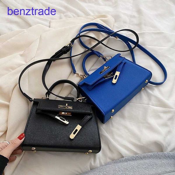 designer herme kely bags for women price korean solid color handbag 2022 new fashion versatile simple net red bag texture foreign
designer herme kely bags for women price korean solid color handbag 2022 new fashion versatile simple net red bag texture foreign