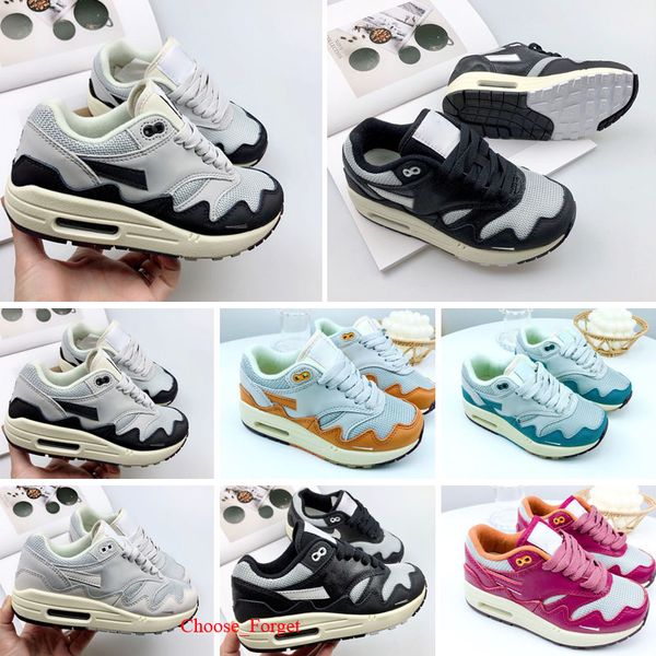 kids toddlers 87 patta waves monarch noise aqua running shoes children boy 28-35, Black
kids toddlers 87 patta waves monarch noise aqua running shoes children boy 28-35, Black