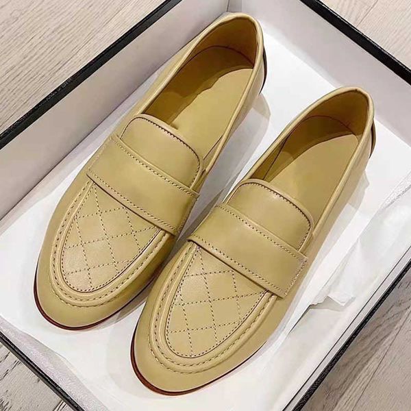 dress lefu women's spring 2022 new fragrant round head flat thick heel single versatile small leather shoes 1209, Black
dress lefu women's spring 2022 new fragrant round head flat thick heel single versatile small leather shoes 1209, Black