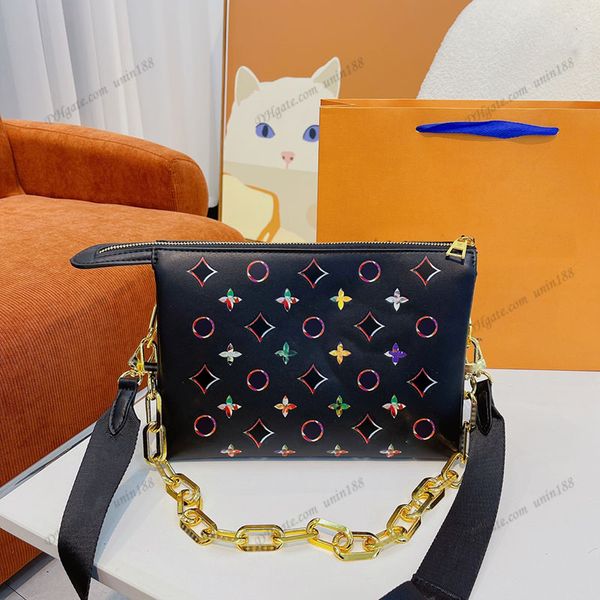 22fw women luxurys designers classic cross body bag totes pochette handbag patent leather imprint flowers detachable chain messenger bag lad
22fw women luxurys designers classic cross body bag totes pochette handbag patent leather imprint flowers detachable chain messenger bag lad