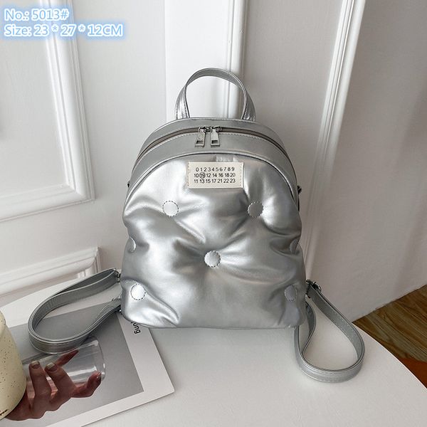 wholesale factory ladies shoulder bag 6 colors winter fashion handbags simple buttons solid color leather backpack light and comfortable wes
wholesale factory ladies shoulder bag 6 colors winter fashion handbags simple buttons solid color leather backpack light and comfortable wes