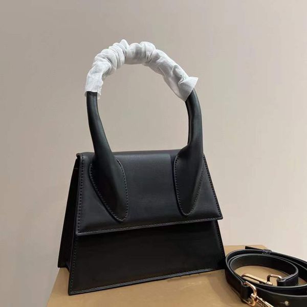 women's fashion handbag designer tote bag leather shoulder bag luxury crossbody bag retro classic new purse
women's fashion handbag designer tote bag leather shoulder bag luxury crossbody bag retro classic new purse
