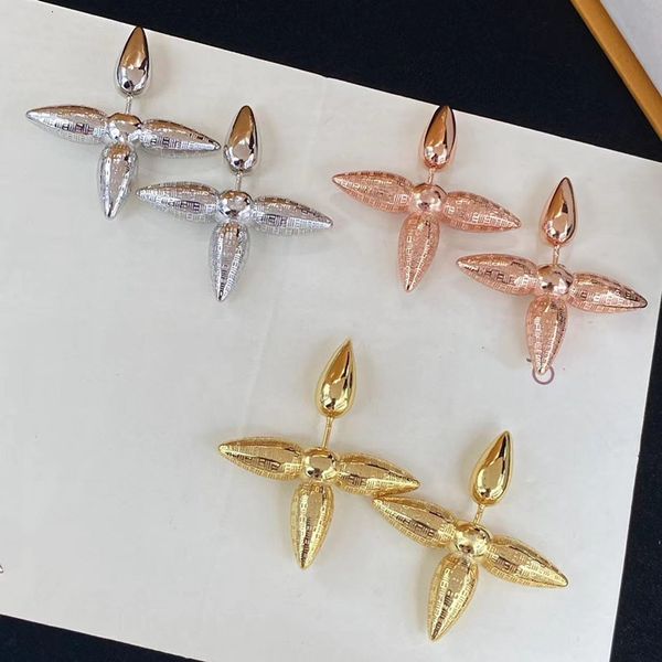 with box 2021 new brand designer letters stud earrings ear studs gold tone earring for women men wedding party jewelry gift, Golden;silver
with box 2021 new brand designer letters stud earrings ear studs gold tone earring for women men wedding party jewelry gift, Golden;silver