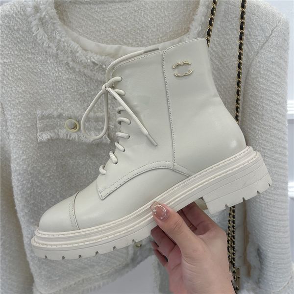 luxury design boots channel fashion women retro decoration winter warm snow non slip high heel martin knight tassel casual socks boots 09-02, Black
luxury design boots channel fashion women retro decoration winter warm snow non slip high heel martin knight tassel casual socks boots 09-02, Black