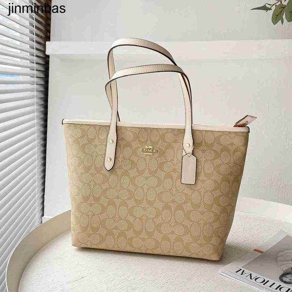 50% discount in stores 2023 fashion bag advanced feeling tote women's large capacity new large handheld shoulder old flower zipper type
50% discount in stores 2023 fashion bag advanced feeling tote women's large capacity new large handheld shoulder old flower zipper type