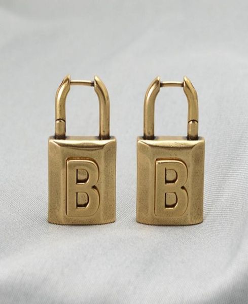 stud retro letter b lock earrings highquality brass material to create personality exaggerated highend metal4485128, Golden;silver
stud retro letter b lock earrings highquality brass material to create personality exaggerated highend metal4485128, Golden;silver