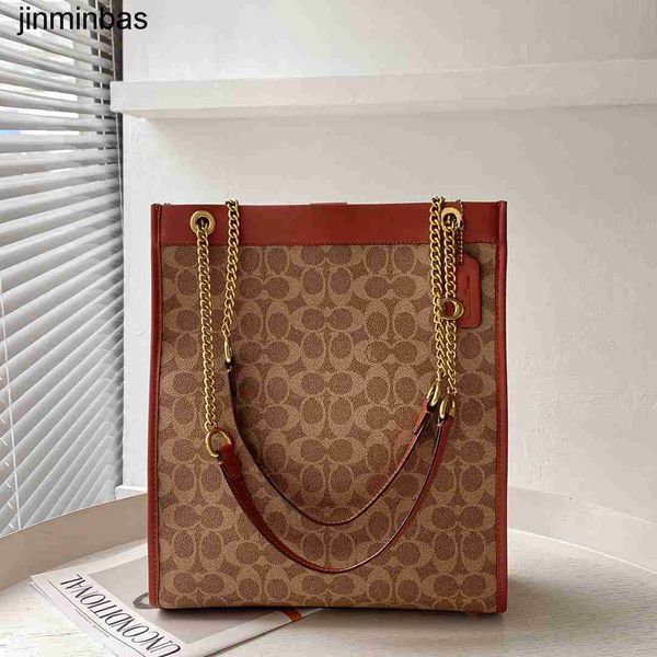 50% discount in stores 2023 fashion bag autumn and winter new coating old flower collage magnetic buckle shopping bag cashin tote chain tote
50% discount in stores 2023 fashion bag autumn and winter new coating old flower collage magnetic buckle shopping bag cashin tote chain tote