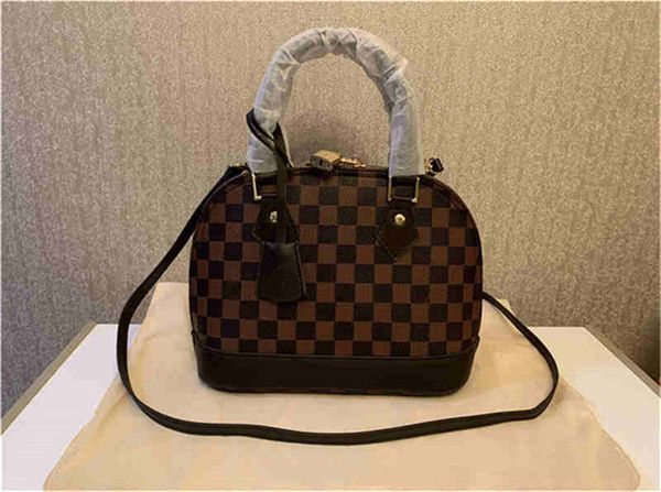 2023 clutch handbags for women evening bags fashion chain purse lady shoulder handbag presbyopic messenger bag card
2023 clutch handbags for women evening bags fashion chain purse lady shoulder handbag presbyopic messenger bag card