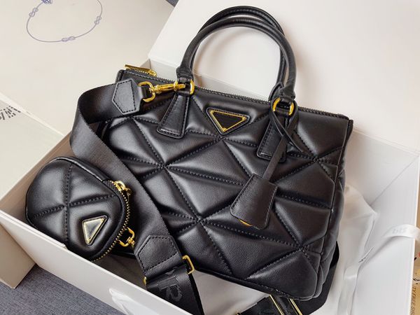 designer28cm evening bags luxuries designers women chain bag for dinner sheepskin cross body bags 2022
designer28cm evening bags luxuries designers women chain bag for dinner sheepskin cross body bags 2022
