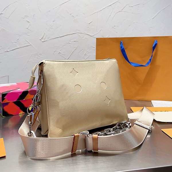 chains clutch bag axillary shoulder bags crossbody handbag purse plain imprint letters underarm wallet large capacity detachable canvas stra
chains clutch bag axillary shoulder bags crossbody handbag purse plain imprint letters underarm wallet large capacity detachable canvas stra