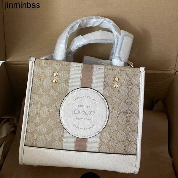 50% discount in stores 2023 fashion bag olai women's classic jacquard embroidery leather hand dempsey22 tote bag small square
50% discount in stores 2023 fashion bag olai women's classic jacquard embroidery leather hand dempsey22 tote bag small square