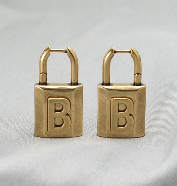 stud retro letter b lock earrings highquality brass material to create personality exaggerated highend metal4936028, Golden;silver
stud retro letter b lock earrings highquality brass material to create personality exaggerated highend metal4936028, Golden;silver