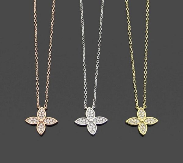 womens designer necklaces iced out pendant v letter fashion fourleaf clover necklace jewelry2697110, Silver
womens designer necklaces iced out pendant v letter fashion fourleaf clover necklace jewelry2697110, Silver