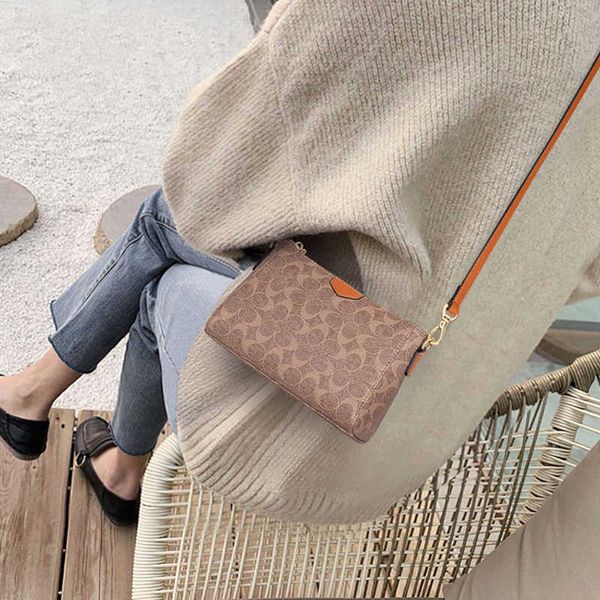 2023 trendy brand fashion a woman's bag new women's bag summer fashion versatile luxury mother's
2023 trendy brand fashion a woman's bag new women's bag summer fashion versatile luxury mother's