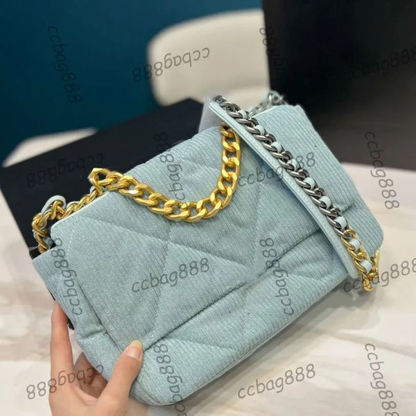 shoulder bags 19 classic designer gold metal hardware turn lock purse two-tone crossbody designer handbags 25x15cm
shoulder bags 19 classic designer gold metal hardware turn lock purse two-tone crossbody designer handbags 25x15cm
