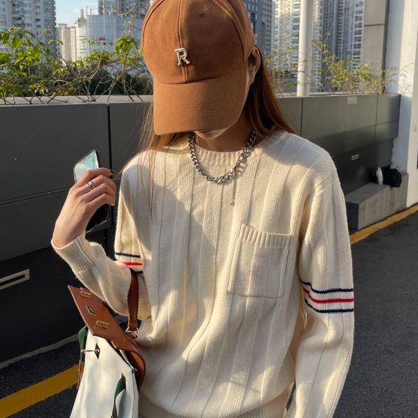 women's knits tees designer t shirt men embroidery sweaters knited short sleeve letter print long sleeves o-neck cardigan sweaters pull, White
women's knits tees designer t shirt men embroidery sweaters knited short sleeve letter print long sleeves o-neck cardigan sweaters pull, White