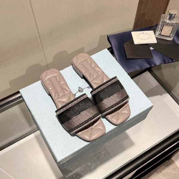 luxury slipper designer sandal italy brand slides women slippers flat bottom flip flop sneakers boots casual shoe by 9 098, Black
luxury slipper designer sandal italy brand slides women slippers flat bottom flip flop sneakers boots casual shoe by 9 098, Black