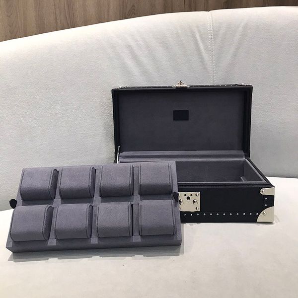 8 watch case suitcase golden brass pieces brown leather trim s-lock with key removable cushions for the watches beauty box jewelry duffel ba
8 watch case suitcase golden brass pieces brown leather trim s-lock with key removable cushions for the watches beauty box jewelry duffel ba