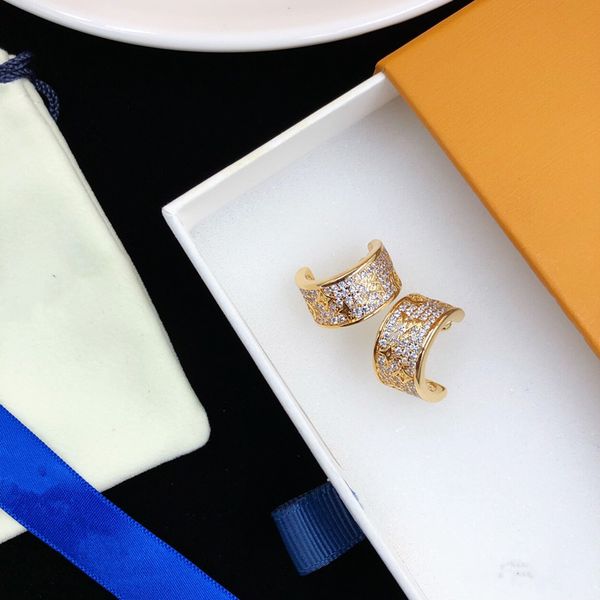 with box high polished fashion stud jewelry party gifts earrings hip hop studs gold earring for women party wedding hoop wholesale, Golden;silver
with box high polished fashion stud jewelry party gifts earrings hip hop studs gold earring for women party wedding hoop wholesale, Golden;silver
