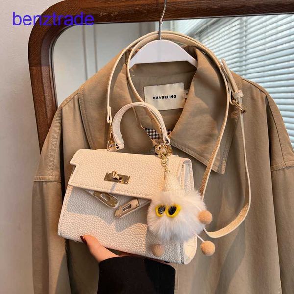designer herme kely bags for women price online celebrity 's small square bag feminine temperament fashionable new style portable
designer herme kely bags for women price online celebrity 's small square bag feminine temperament fashionable new style portable