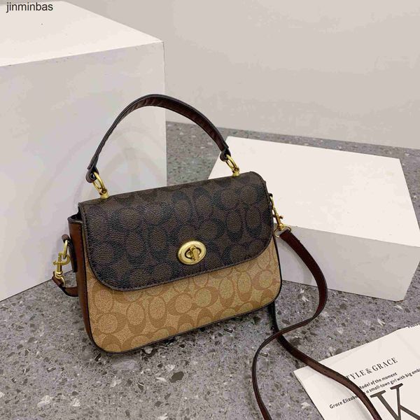 50% discount in stores 2023 fashion bag classic old flower autumn new postman bag one shoulder crossbody handbag popular
50% discount in stores 2023 fashion bag classic old flower autumn new postman bag one shoulder crossbody handbag popular