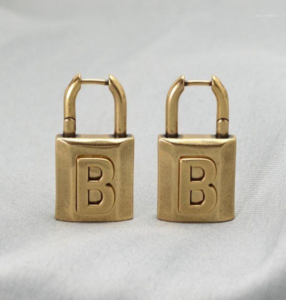 stud retro letter b lock earrings highquality brass material to create personality exaggerated highend metal9951817, Golden;silver
stud retro letter b lock earrings highquality brass material to create personality exaggerated highend metal9951817, Golden;silver