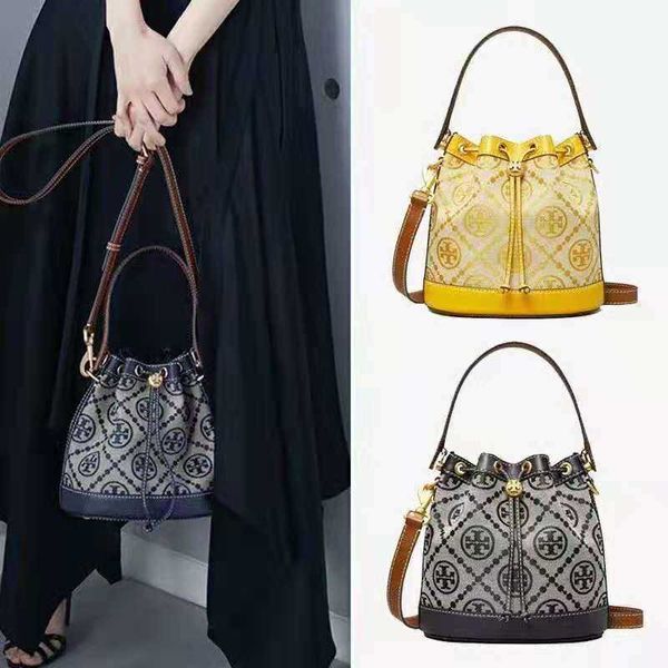 designer luxury women bag tory handbag tb fashion inclined shoulder bags versatile purses tories burchs totes large capacity saddle coal wal
designer luxury women bag tory handbag tb fashion inclined shoulder bags versatile purses tories burchs totes large capacity saddle coal wal