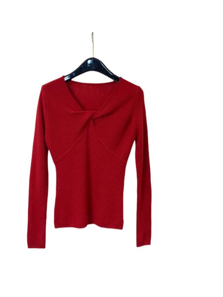 autumn and winter new temperament knotting chic collar design can be desired temperament sweater, White;black
autumn and winter new temperament knotting chic collar design can be desired temperament sweater, White;black