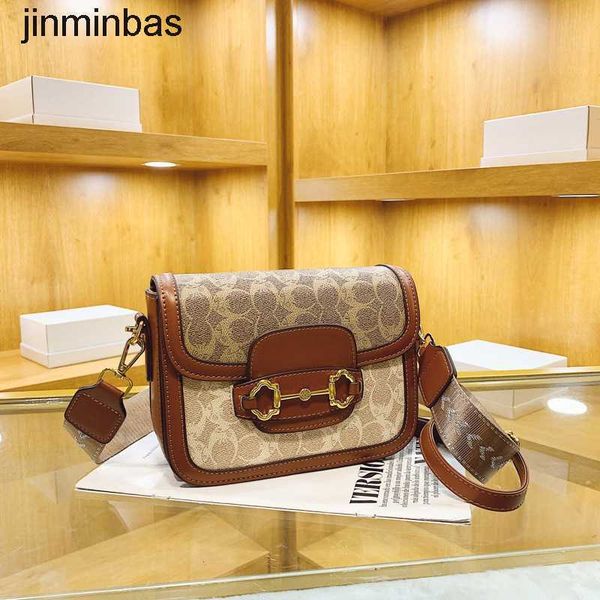 50% discount in stores 2023 fashion bag this year's popular women new color contrast printing one shoulder small square net red tempera
50% discount in stores 2023 fashion bag this year's popular women new color contrast printing one shoulder small square net red tempera