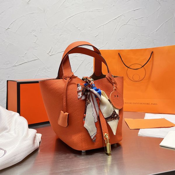 bags totes designer bag women handbag classic imitation luxury brand solid style simple buckle bucket shoulder bag fashion party wallet
bags totes designer bag women handbag classic imitation luxury brand solid style simple buckle bucket shoulder bag fashion party wallet