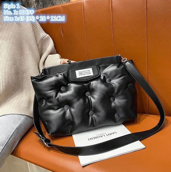wholesale factory ladies shoulder bag 6 colors in winter fashion light and comfortable fashion handbag simple joker button solid color leath
wholesale factory ladies shoulder bag 6 colors in winter fashion light and comfortable fashion handbag simple joker button solid color leath