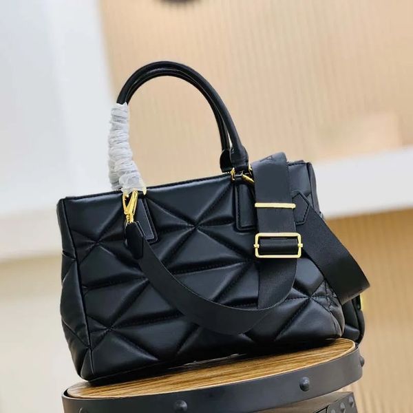 designer tote bags sheepskin killer's bag luxury design three in one women's saffiano bag women crossbody womens wallet woman hand
designer tote bags sheepskin killer's bag luxury design three in one women's saffiano bag women crossbody womens wallet woman hand