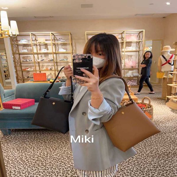 designer luxury women bag tory handbag tb fashion inclined shoulder bags versatile purses tories burchs totes large capacity saddle coal wal
designer luxury women bag tory handbag tb fashion inclined shoulder bags versatile purses tories burchs totes large capacity saddle coal wal