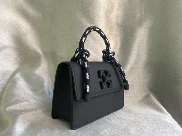 dinner party bag minority ow handbag arrow button small square jitney 1 4 braided rope single shoulder diagonal span ins women's
dinner party bag minority ow handbag arrow button small square jitney 1 4 braided rope single shoulder diagonal span ins women's