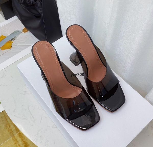 high designer amina muaddi quality ladies stiletto heels sandals high heels dress shoes crystal rivets unique letters in various st oqa
high designer amina muaddi quality ladies stiletto heels sandals high heels dress shoes crystal rivets unique letters in various st oqa