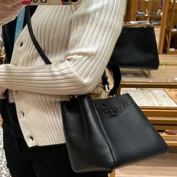 designer luxury women bag tory handbag tb fashion inclined shoulder bags versatile purses tories burchs totes large capacity saddle coal wal
designer luxury women bag tory handbag tb fashion inclined shoulder bags versatile purses tories burchs totes large capacity saddle coal wal