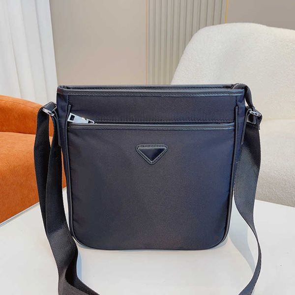 shoulder bags designer handbags women crossbody bag shopping purse fashion work canvas messenger luxury nylon black bags 221209
shoulder bags designer handbags women crossbody bag shopping purse fashion work canvas messenger luxury nylon black bags 221209