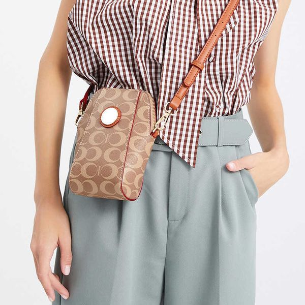 2023 trendy brand fashion a woman's bag bag women's winter chain shell phone dign printing mini s
2023 trendy brand fashion a woman's bag bag women's winter chain shell phone dign printing mini s
